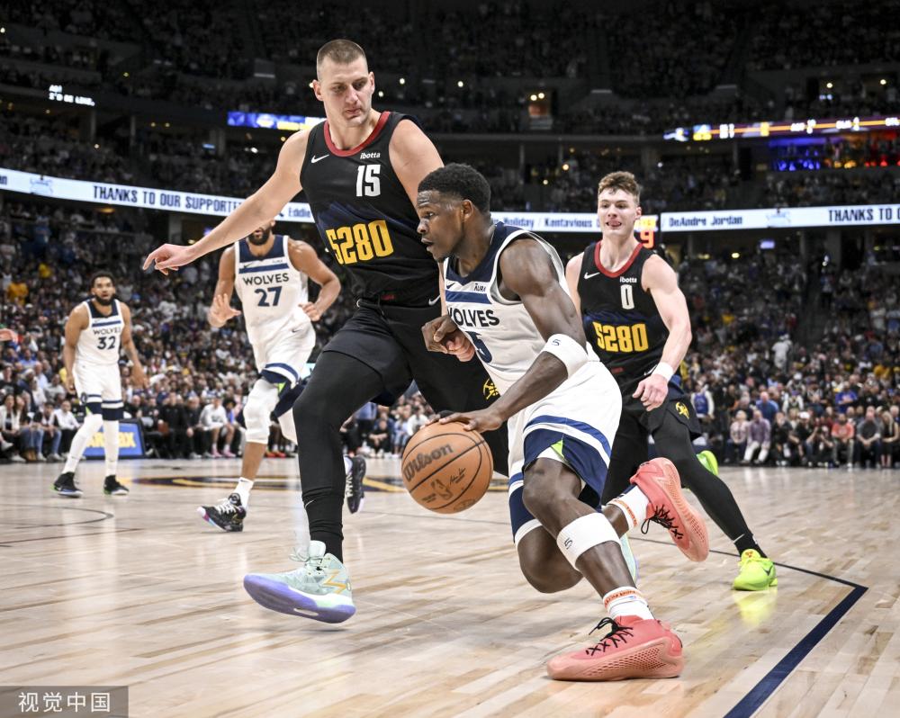 在足球赛场 在足球赛场